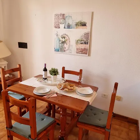 First Sealine Studio No 1 Directly On And Sea, Terrace, Heated Pool, Wifi Apartman