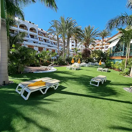 First Sealine Studio No 1 Directly On And Sea, Terrace, Heated Pool, Wifi *